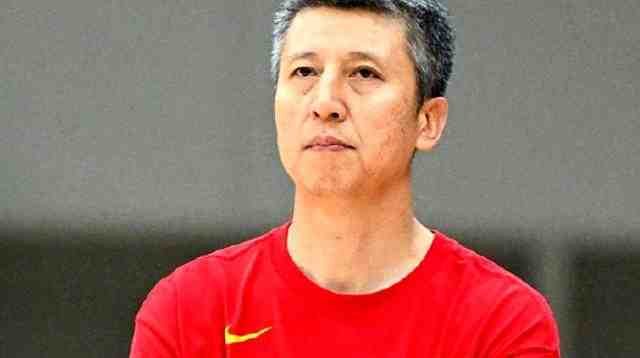 中国男篮失利之夜，不得不承认4个事实！郭士强水平有限 苏群观点低
