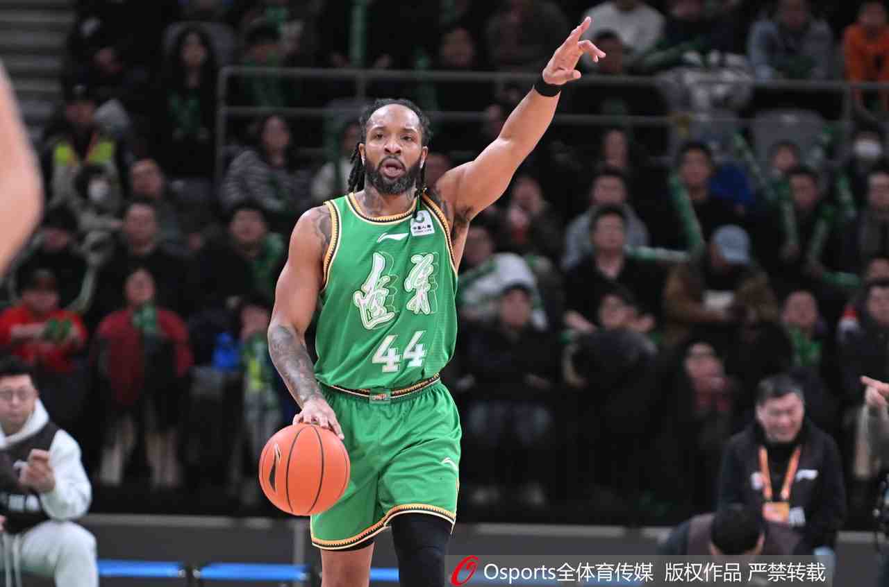 老熟人！媒体人：广厦第三外援确定 34岁威尔斯第三度加盟球队