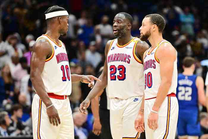 库里是NBA最成功的一人一城，老板应该给足尊重，因为无人能媲美