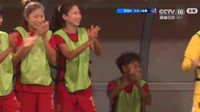 中国女足5比1菲律宾，小组头名晋级八强，王妍雯帽子戏法